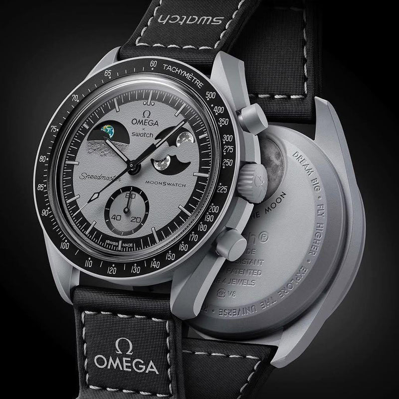 OMEGA x Swatch Moonswatch "Mission on Earthphase" Bioceramic Quartz Watch (SO33M700)